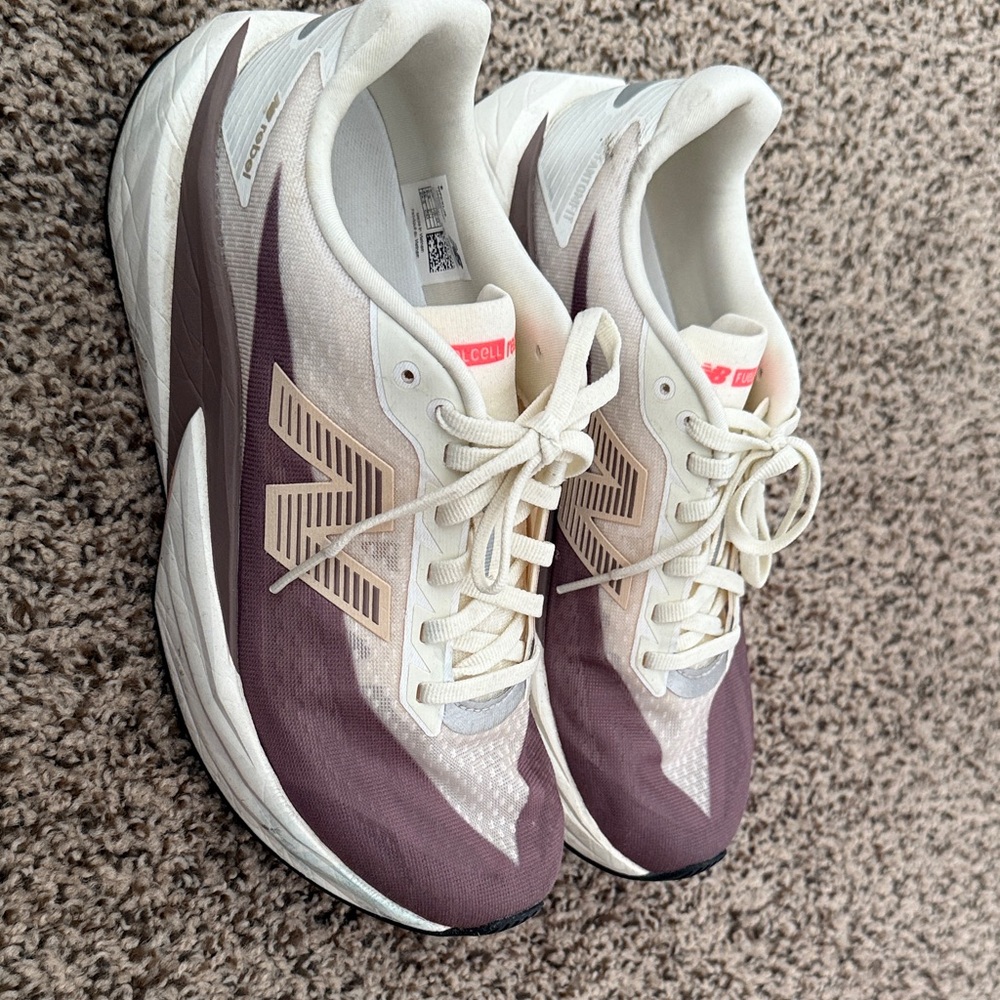 New Balance Women's Athletic Shoes in Cream and Purple
